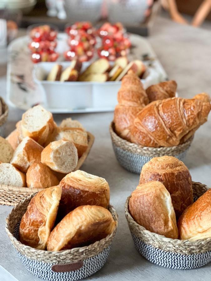 Un Air De Campagne A Baudival Bed & Breakfast Le Cateau-Cambresis Bagian luar foto